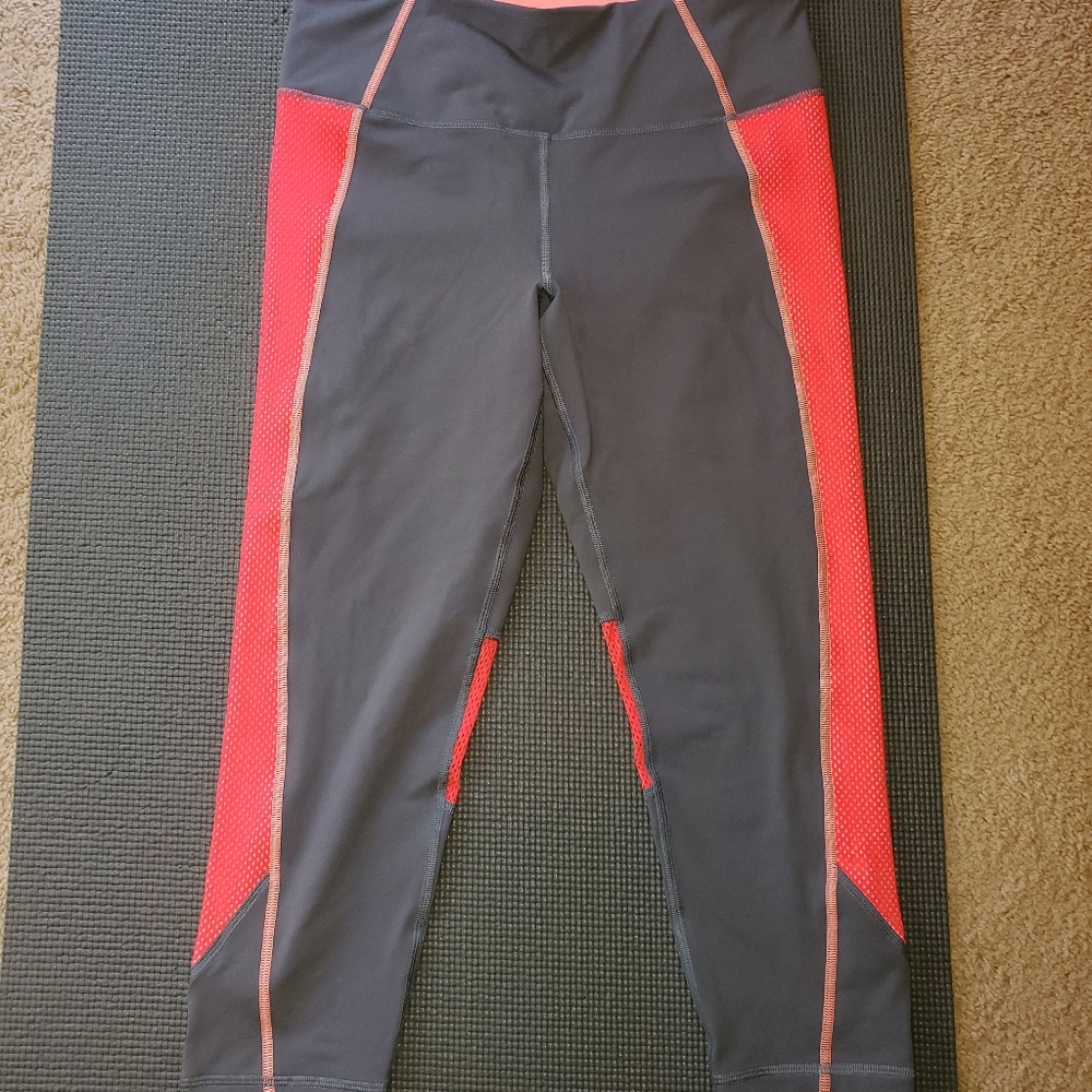 VSX Sport Knockout Capri - Medium